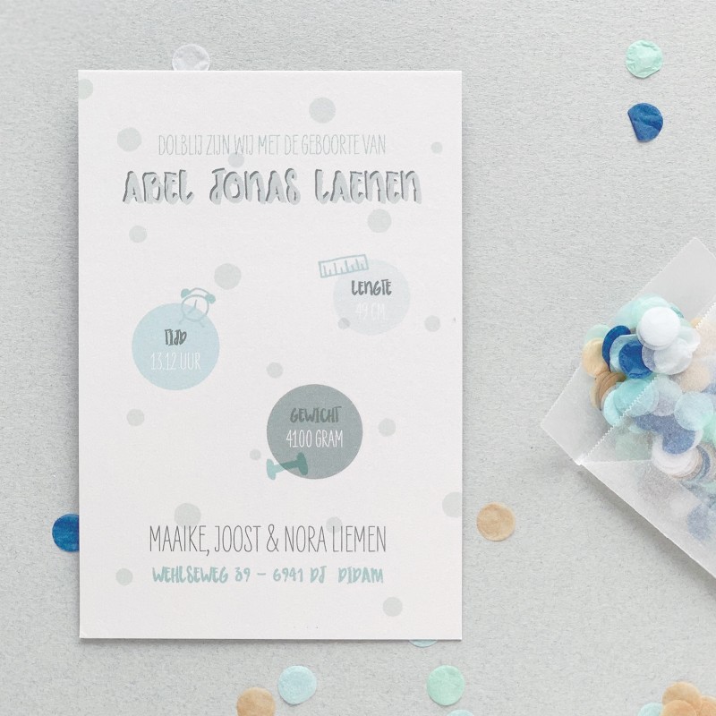 Geboortekaartje met échte confetti Geboortekaartje met échte confetti