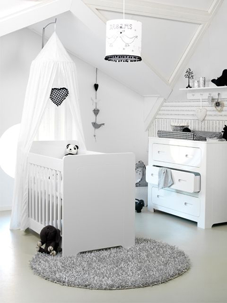 babykamer clean wit